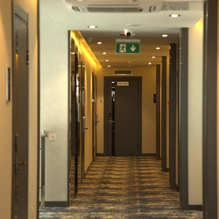 Unique Hotel Tashkent Esterno foto