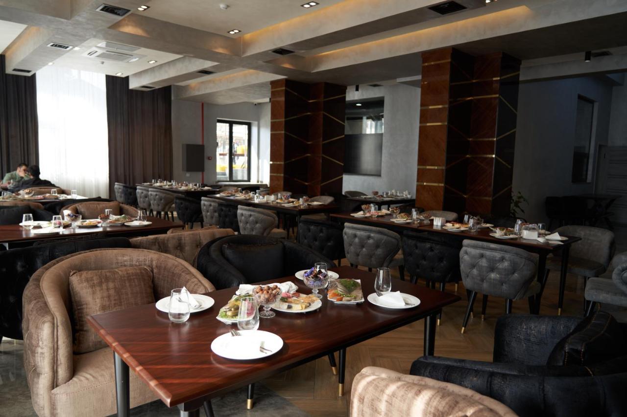 Unique Hotel Tashkent Esterno foto