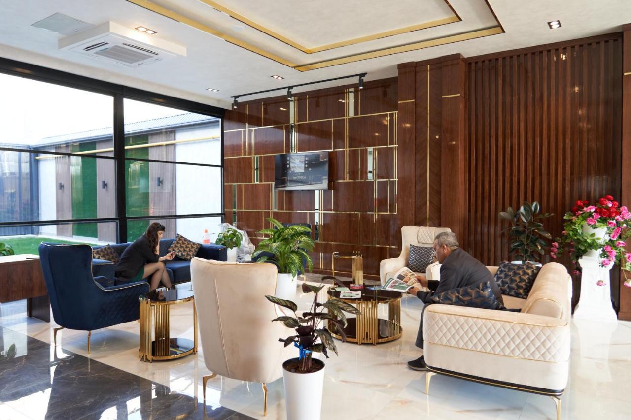 Unique Hotel Tashkent Esterno foto