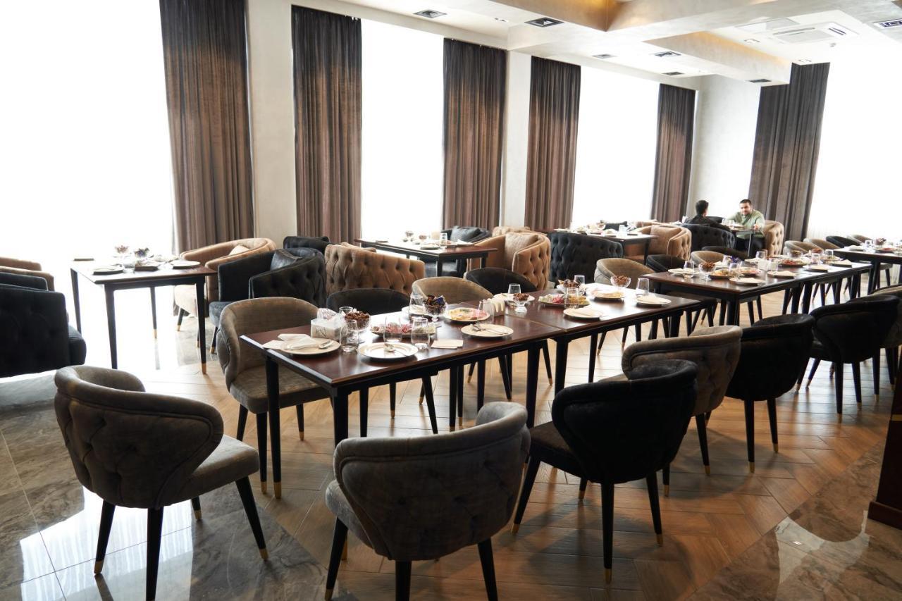 Unique Hotel Tashkent Esterno foto