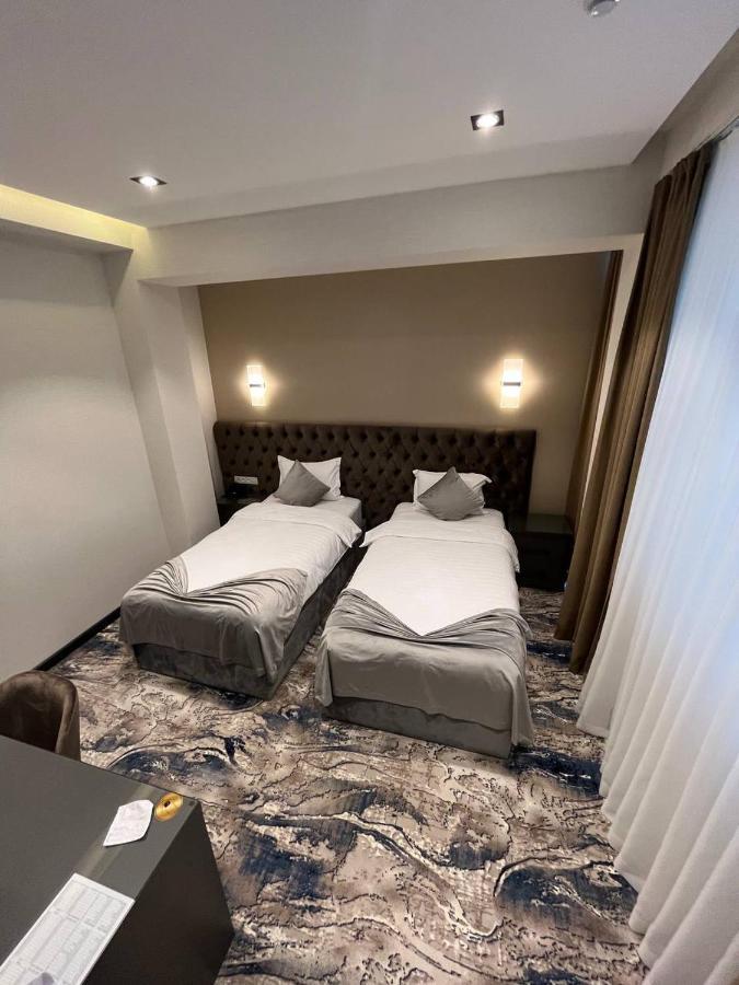 Unique Hotel Tashkent Esterno foto