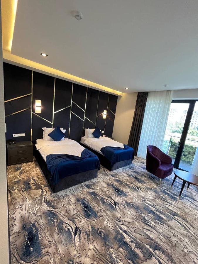Unique Hotel Tashkent Esterno foto