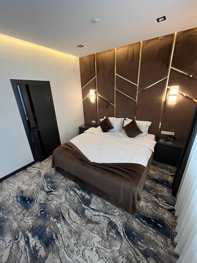 Unique Hotel Tashkent Esterno foto